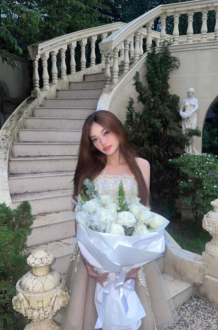 Con gái thứ 2 của ca sĩ Mỹ Lệ.