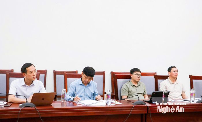 Các đại biểu tham dự cuộc họp. Ảnh: Thái Dương