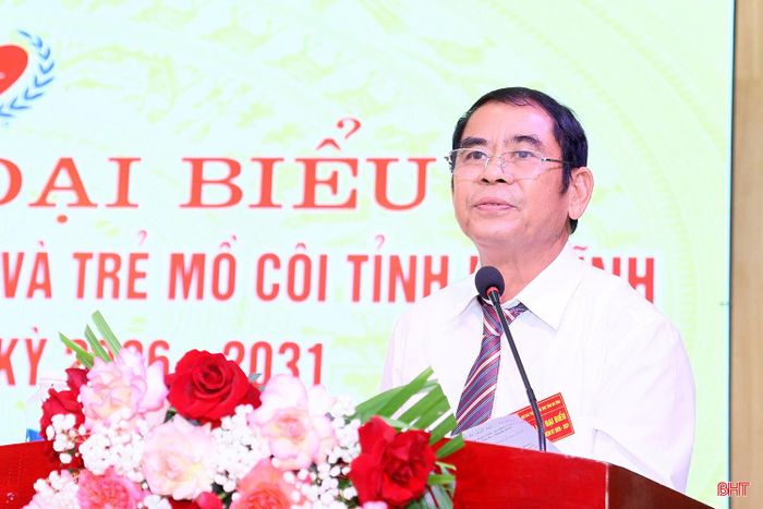 Ông Nguyễn Thái – Phó Chủ tịch Hội Bảo trợ Người khuyết tật và Trẻ mồ côi tỉnh trình bày báo cáo kết quả hoạt động nhiệm kỳ 2023 – 2026; phương hướng, mục tiêu, nhiệm vụ nhiệm kỳ 2026 – 2031.
