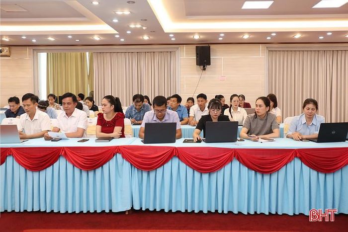 Đại biểu dự hội thảo.