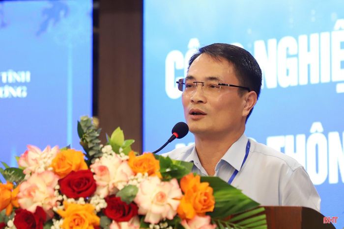 Ông Phan Hoài Nam - Phó Giám đốc Sở công Thương tỉnh Quảng Trị trao đổi tại hội nghị.