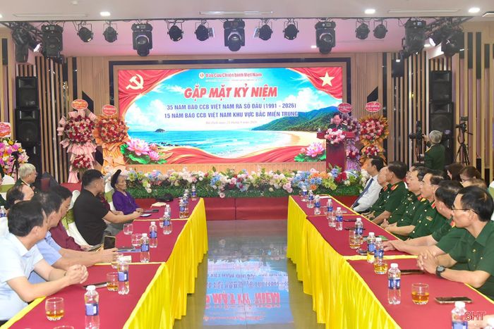 Toàn cảnh buổi gặp mặt.