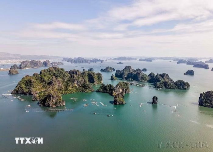 Quảng Ninh đổi mới, sáng tạo, trở thành một trung tâm phát triển hiện đại của phía Bắc. (Ảnh: TTXVN)