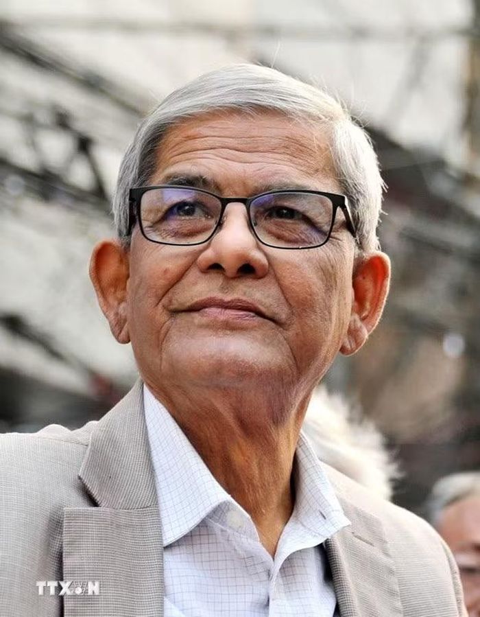 Ngày 20/8/2026, Quốc hội Bangladesh đã bầu ông Mirza Fakhrul Islam Alamgir (ảnh), lãnh đạo kỳ cựu của đảng Dân tộc chủ nghĩa Bangladesh (BNP), làm Tổng thống thứ 23 của nước này, đánh dấu lần đầu tiên trong 35 năm Bangladesh tổ chức cuộc bầu cử Tổng thống có nhiều ứng cử viên. (Ảnh: THX/TTXVN phát)