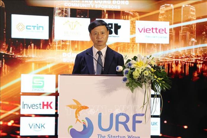 hứ trưởng Bộ Khoa học và Công nghệ Hoàng Minh phát biểu tại Lễ khai mạc. Ảnh: Khoa Chương/ TTXVN