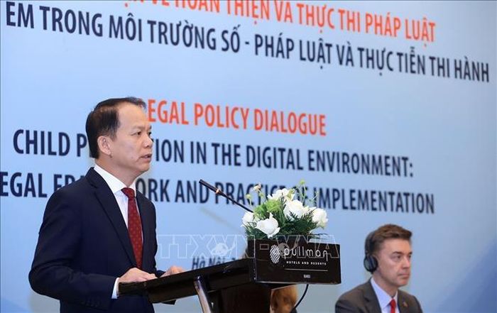 Bộ trưởng Bộ Tư pháp Hoàng Thanh Tùng phát biểu. Ảnh: Tuấn Anh/TTXVN