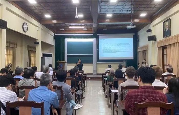 Quang cảnh buổi thuyết giảng đại chúng với chủ đề: "Toán học và Trí tuệ nhân tạo". Ảnh: TTXVN phát