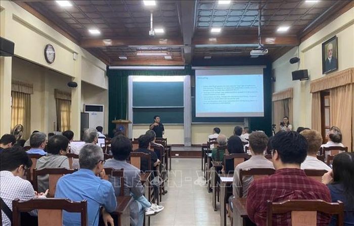 Quang cảnh buổi thuyết giảng đại chúng với chủ đề: "Toán học và Trí tuệ nhân tạo". Ảnh: TTXVN phát