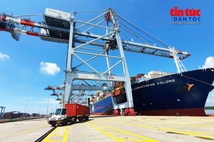 Hệ thống logistics hiện đại góp phần rút ngắn thời gian vận chuyển, bảo đảm chất lượng nông sản và đáp ứng yêu cầu của các thị trường xuất khẩu.