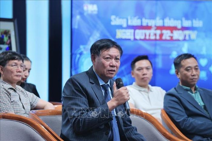 Thứ trưởng Bộ Y tế Đỗ Xuân Tuyên chia sẻ tại Toạ đàm. Ảnh: Minh Quyết/TTXVN