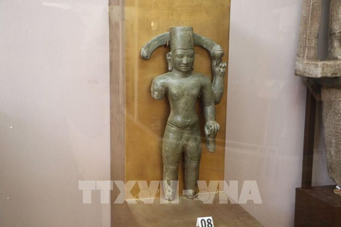 Bảo vật quốc gia được trưng bày tại Bảo tàng Đồng Tháp là nguồn tư liệu sống động dành cho du khách đam mê lịch sử và văn hóa. Ảnh: Hồng Thái - TTXVN