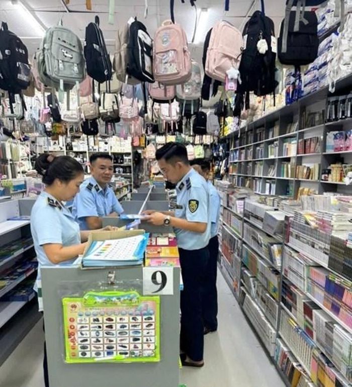 Quản lý thị trường tỉnh Bắc Ninh tăng cường quản lý địa bàn, chủ động nắm bắt tình hình kinh doanh sách giáo khoa và đồ dùng học tập