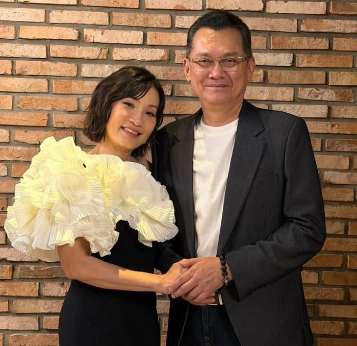 Hữu Châu từng tiết lộ Hồng Đào là một trong những người bạn mà ông đặc biệt tin tưởng.