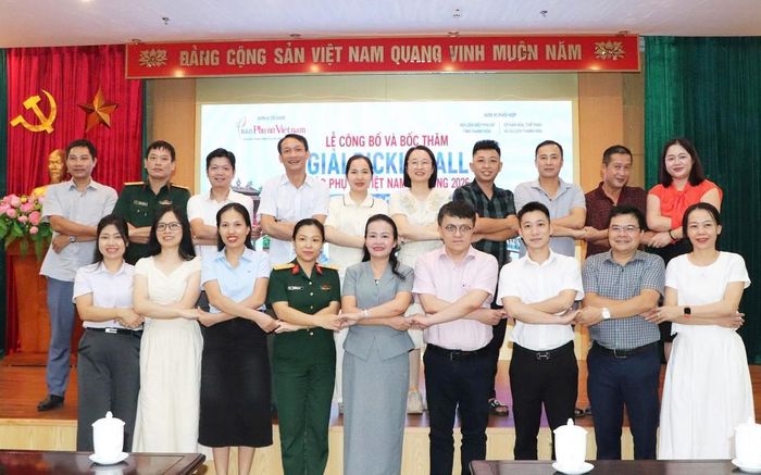 Ban Tổ chức và các đại biểu tham dự Lễ công bố và bốc thăm Giải Pickleball Báo Phụ nữ Việt Nam mở rộng 2026 - tỉnh Thanh Hóa