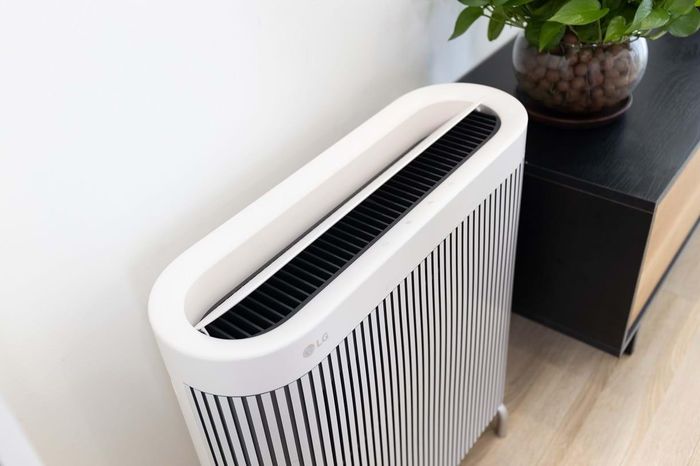 Hệ thống luồng gió kép kết hợp bộ lọc V-Filter 3 lớp trên LG PuriCare WallFit.