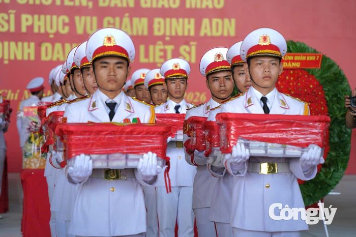 Tổ chức vận chuyển, bàn giao 7.104 mẫu hài cốt liệt sĩ phục vụ giám định ADN.