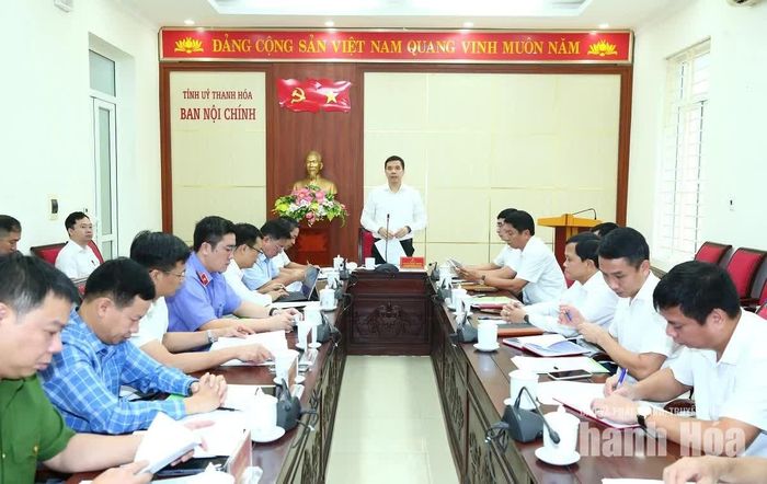 Toàn cảnh tại buổi làm việc.