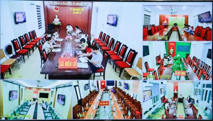Điểm cầu trực tuyến các xã, phường trong tỉnh.