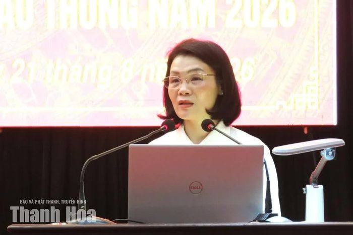 Phó Chủ tịch Thường trực Ủy ban MTTQ tỉnh Đỗ Thị Toán phát biểu chỉ đạo tại hội nghị.