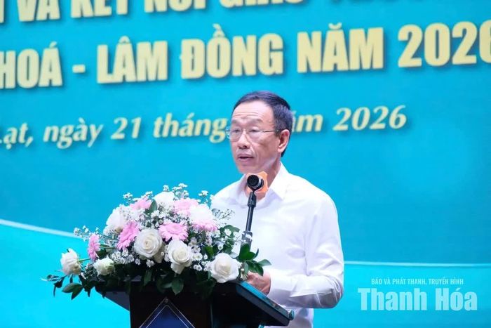 Phó Chủ tịch UBND tỉnh Thanh Hóa Lê Quang Hùng phát biểu tại hội nghị.