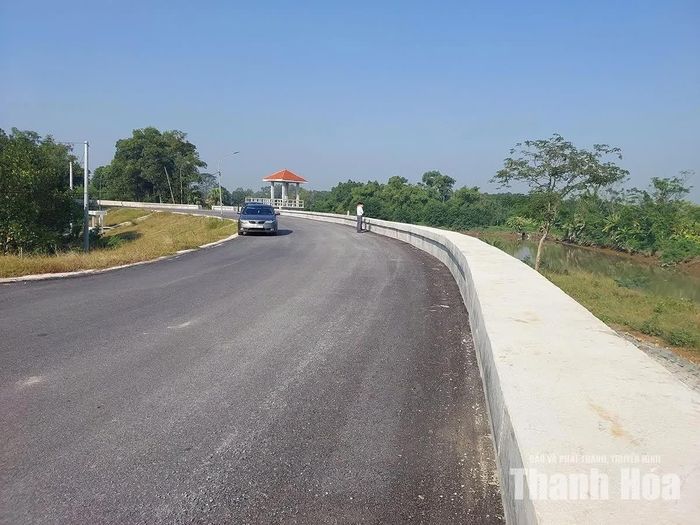 Đê hữu sông Lạch Trường (đoạn xung yếu qua xã Hoằng Hóa) đã hoàn thành tu bổ phục vụ phòng, chống lụt, bão.