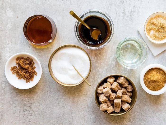 Phát hiện này không đồng nghĩa với việc cần loại bỏ hoàn toàn fructose khỏi chế độ ăn uống. Ảnh: Nadine Greeff/Stocksy