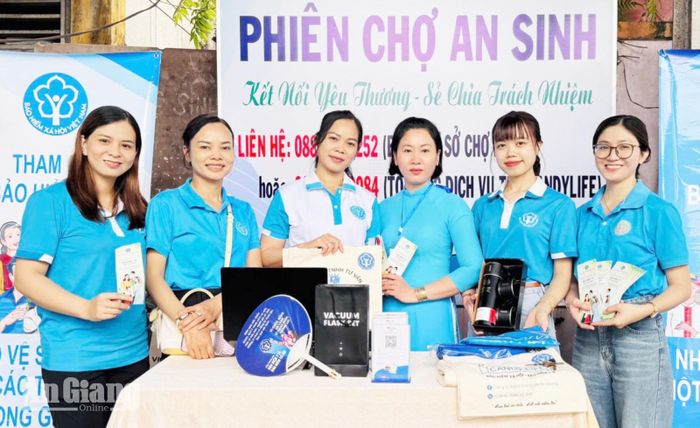 Mô hình "Ngày thứ tư an sinh" do Bảo hiểm xã hội cơ sở Chợ Mới triển khai.