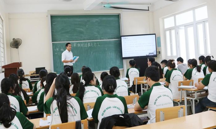 Tiết học tiếng Trung ở Trường Đại học Nông- Lâm Bắc Giang.