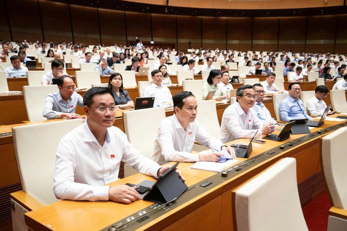Đoàn đại biểu Quốc hội thành phố Đà Nẵng tham dự phiên họp sáng 21/8. Ảnh: Quốc hội