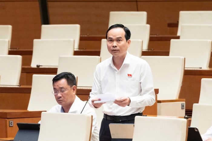 Đại biểu Nguyễn Duy Minh, Phó Trưởng đoàn Đại biểu Quốc hội thành phố Đà Nẵng thảo luận tại hội trường. Ảnh: Quốc hội