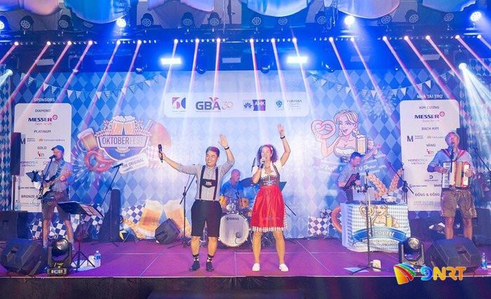 Không khí lễ hội náo nhiệt tại GBA Oktoberfest Vietnam 2025. Ảnh: NGỌC HÀ