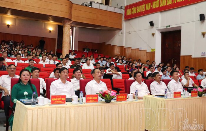 Đại biểu dự hội nghị.