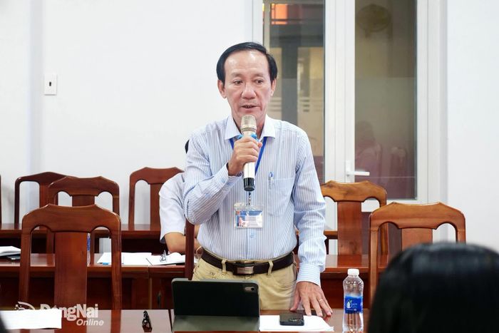 Phó Giám đốc Sở Y tế Lưu Văn Dũng báo cáo tại buổi làm việc. Ảnh: Hạnh Dung