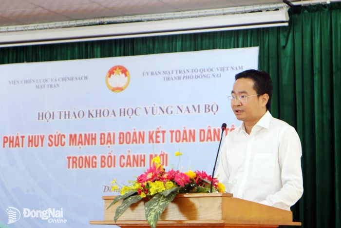 Phó Chủ tịch phụ trách Hội Nông dân thành phố Đồng Nai Nguyễn Văn Giang phát biểu tại hội thảo. Ảnh: Văn Truyên