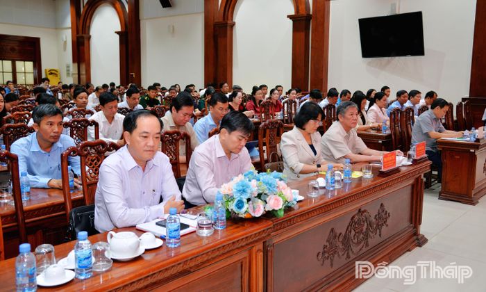 Đại biểu dự buổi gặp mặt.