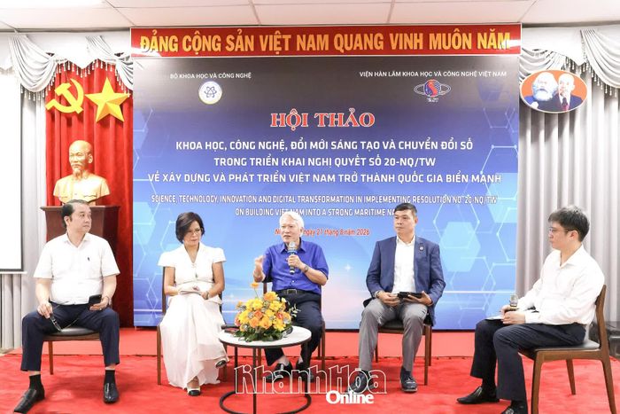 Thảo luận với chủ đề “Từ định hướng đến hành động của Bộ Khoa học và Công nghệ trong triển khai Nghị quyết về quốc gia biển mạnh”.
