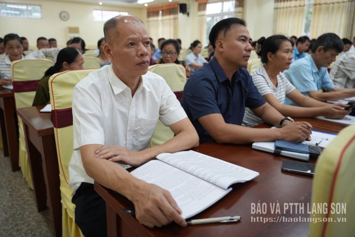 Các đại biểu tham dự hội nghị tập huấn