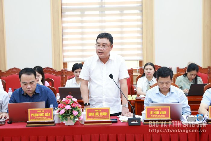 Đồng chí Đinh Hữu Thành, Ủy viên Trung ương Đảng, Phó Chủ nhiệm Ủy ban Kiểm tra Trung ương phát biểu tại buổi làm việc