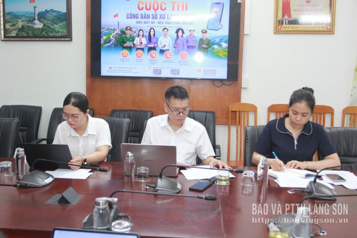 Đại biểu tham gia cuộc họp