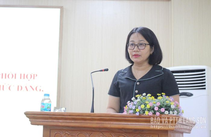 Lãnh đạo Thanh tra tỉnh phát biểu thảo luận tại hội nghị