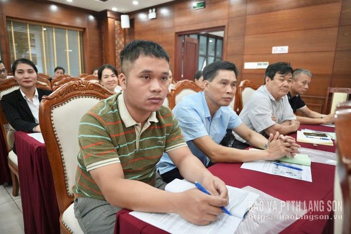 Các đại biểu tham gia hội nghị