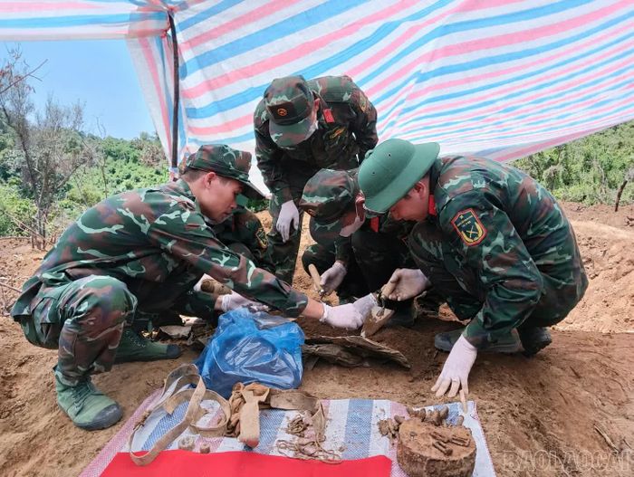 Đội tìm kiếm, quy tập hài cốt liệt sĩ (lâm thời) hiện chia thành 3 tổ triển khai công tác tìm kiếm, quy tập hài cốt liệt sĩ.