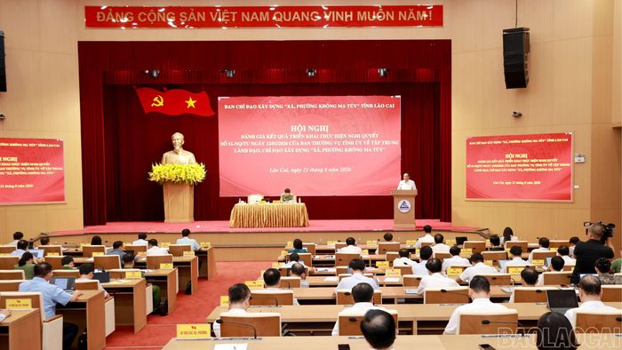 Quang cảnh hội nghị.