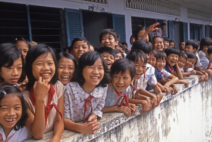 Tác phẩm của Lily Franey, ảnh chụp tại Hà Nội năm 1987