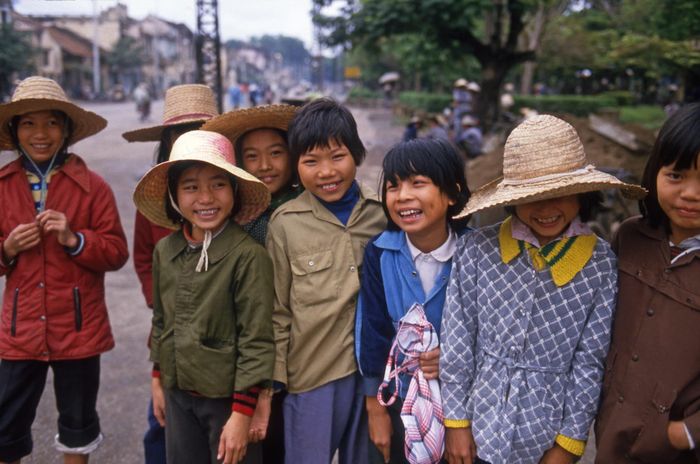 Tác phẩm của Lily Franey, ảnh chụp tại Việt Nam năm 1987
