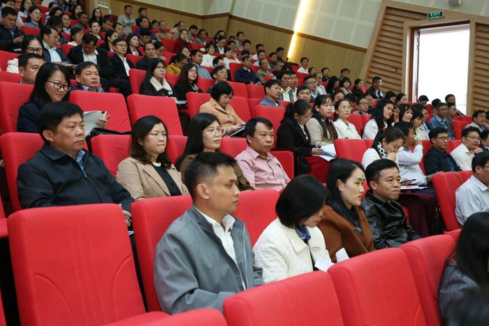 Các đại biểu tham dự hội nghị