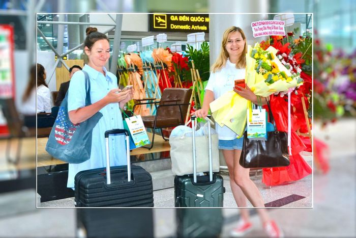 Chị Elena (bên phải) và người bạn của chị đều đến từ nước Nga