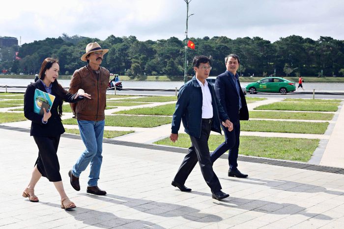Dự kiến các tiểu cảnh, không gian hoa sẽ được bố trí dày, đa dạng, nhất là quanh khu vực Quảng trường Lâm Viên và không gian xung quanh hồ Xuân Hương phục vụ Festival Hoa Đà Lạt lần thứ XI năm 2026