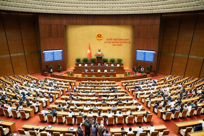 Quang cảnh Phiên thảo luận tại Hội trường, chiều 21/8