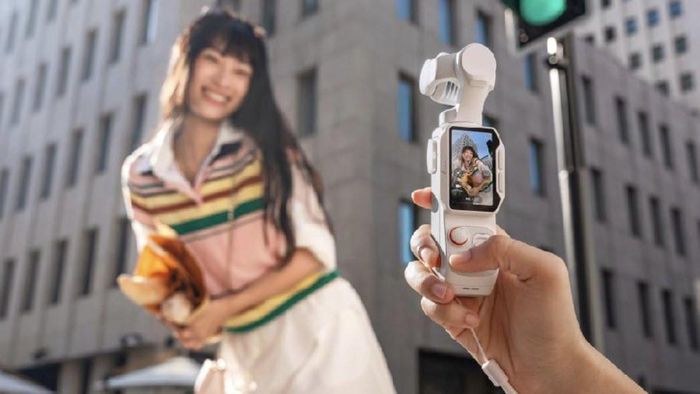 Insta360 Luna Pro ra mắt với khả năng quay video dọc 4K